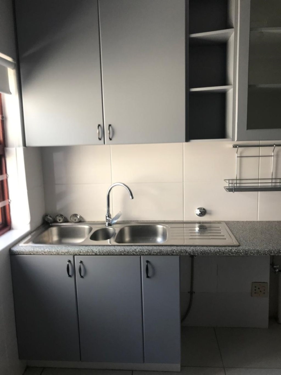 To Let 3 Bedroom Property for Rent in Waves Edge Western Cape